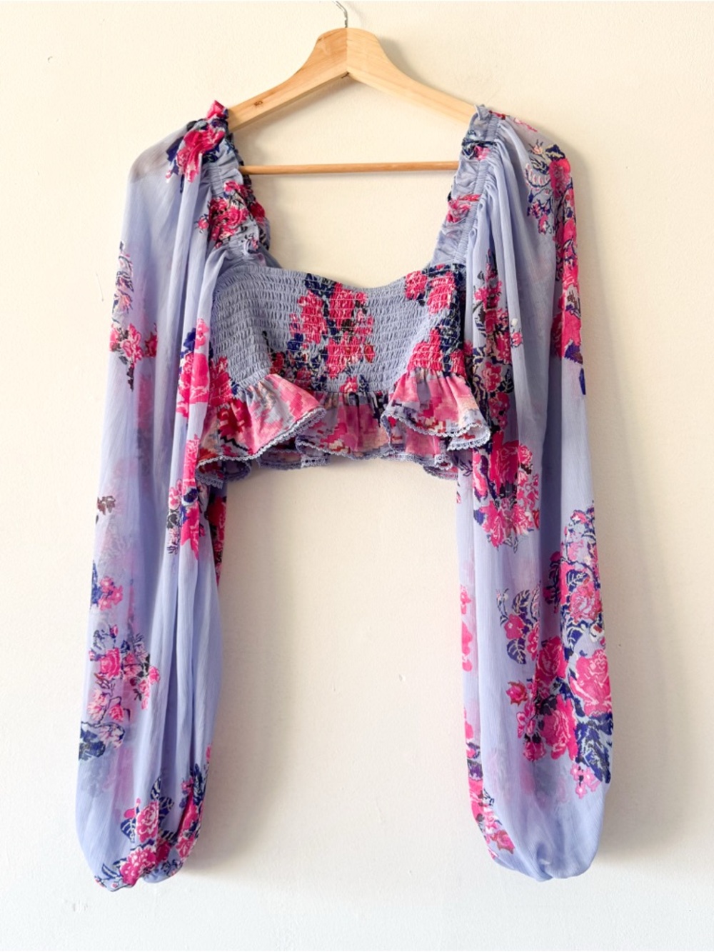 House of Harlow Floral Ruffle Cropped Peasant Top in Light Blue and Pink Size M - Picture 4 of 6